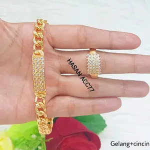 satu set gelang dan cincin perhiasan wanita model berlian emas/Titanium/viral/anti karat dan luntur Gold - rante mata fre cincin, uk. 6
