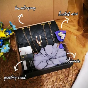 paket kado cewek tas selempang imut Wanita