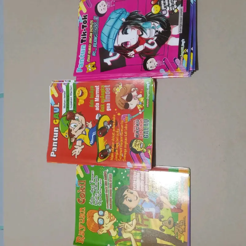 Mainan buku pantun humor lucu dan bagus isi 20 pcs,buku pantun humor buku cerita anak anak 20 pcs,20 pcs buku cerita pantun humor anak anak 0