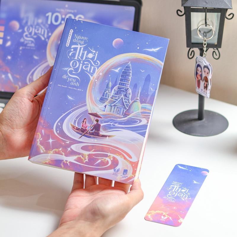 Sách: Ngược dòng thời gian để yêu anh (Tập 1) - Rompaeng (bản đặc biệt tặng kèm móc khóa)