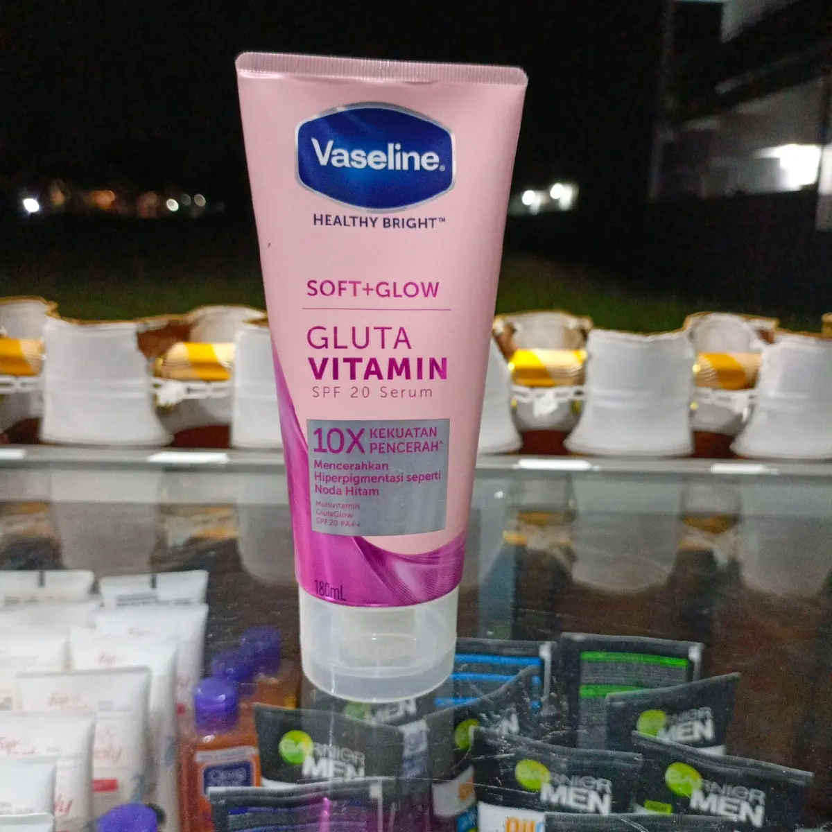 VASELINE Body Serum Healthy Bright Soft+Glow Gluta Vitamin SPF 20 Serum 180ml