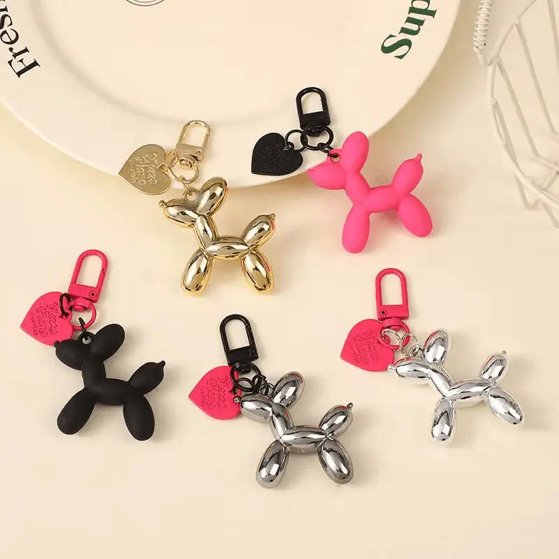 Dog keychain, fashionable and personalized bag pendant, cool accessory keychain