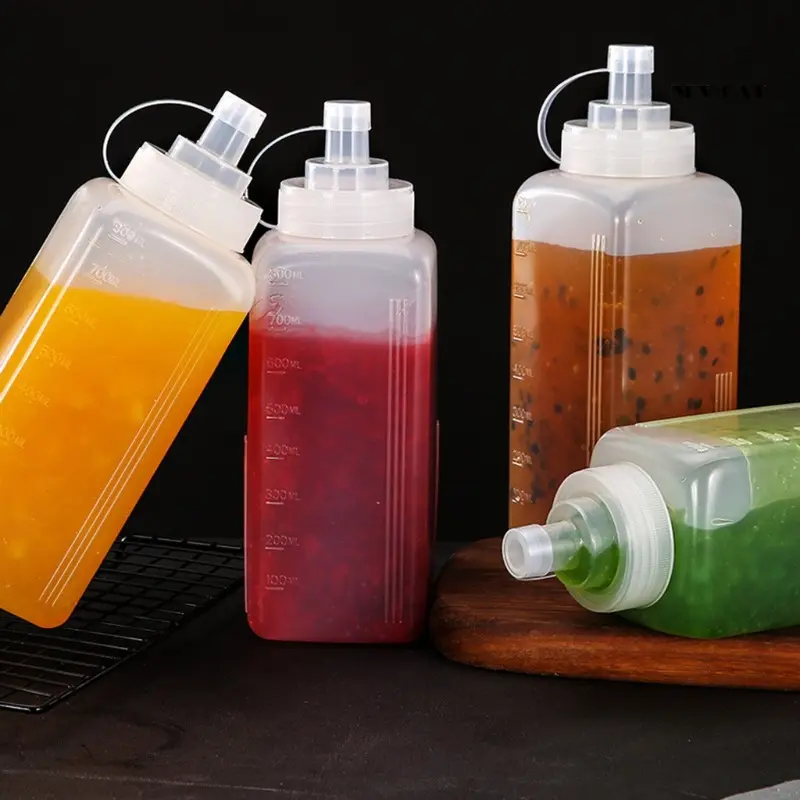 ขวดบีบสเกลลำกล้องใหญ่ 800/1000ML พลาสติกสี่เหลี่ยมสองชั้นแบบใช้ซ้ำได้ ขวดบีบใสพร้อมฝาปิด เหมาะสำหรับแยม ซอส ซอสมะเขือเทศ น้ำมันพืช