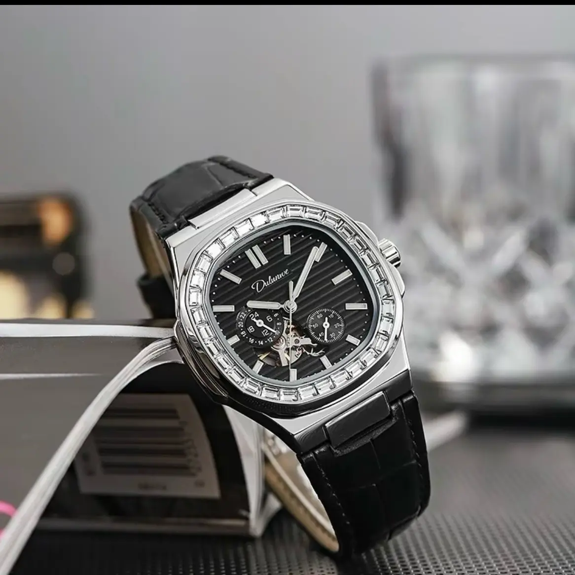 đồng hồ nam sang trọng lịch lãm thời thượng Đeo Tay Watch