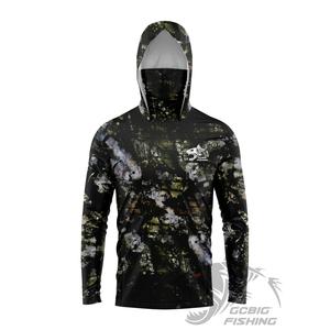 เสื้อแจ็คเก็ตจับปลา ลายพราง เหมาะสำหรับใช้กลางแจ้งในทะเล ป้องกันรังสีอัลตราไวโอเลต เสื้อแจ็คเก็ตมีฮู้ด กันน้ำ แขนยาว ทำจากผ้า UPF เสื้อ  ตก  ปลา  แขน  ยาว