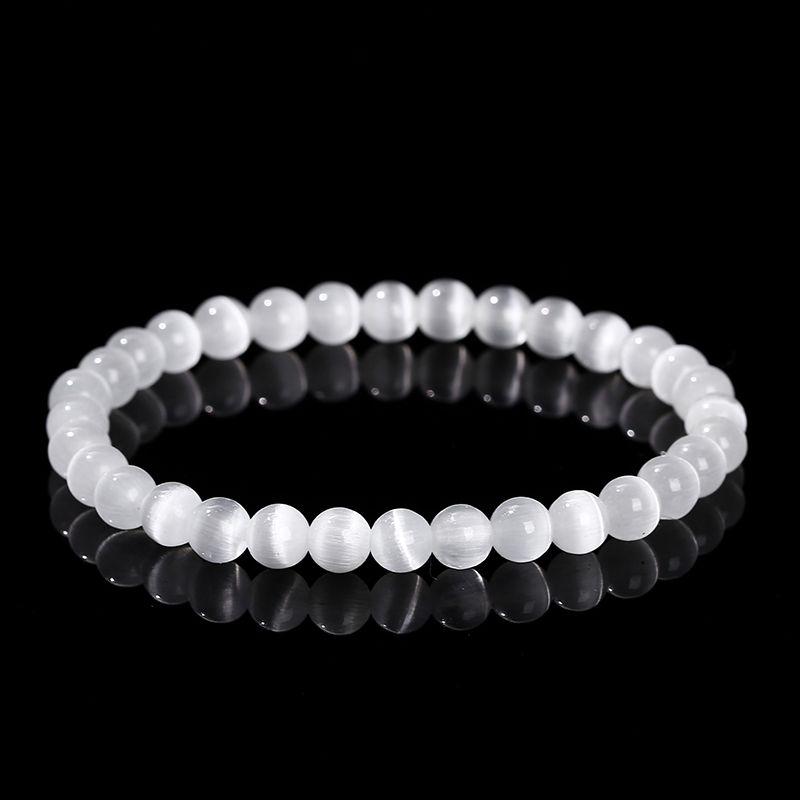 Product Introduction of [4402 People Praise] Korean Style Handmade Good-looking White Opal Simple Bracelet Bracelet Women's Light Luxury Fashion All-Match for Student Crystal Bracelet 11