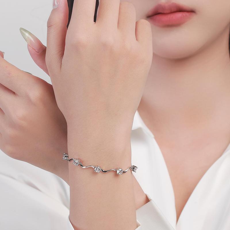 - Lắc tay thiết kế gợn sóng nước đính đá Zircon vuông lấp lánh 4