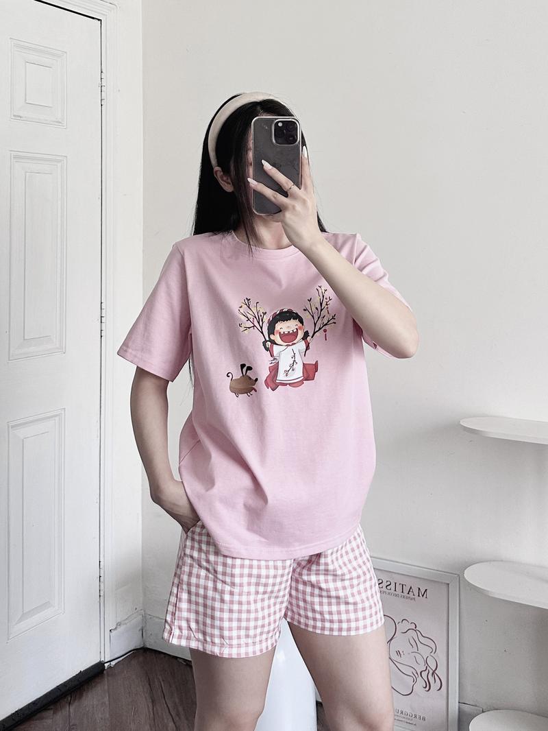 Product Introduction of Set Đồ Bộ Nữ Ngắn, Đồ Bộ Áo Thun Nữ Ngắn Tay, Quần Đùi Caro Lưng thun Thời Trang Menina 7