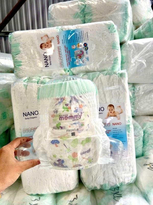 kèm QUÀ ' com bo 150 chiếc bỉm quần,CHUN MÂY   fom bo , mặt lưới 5d, thấm hút 1000ml-1,200ml 0