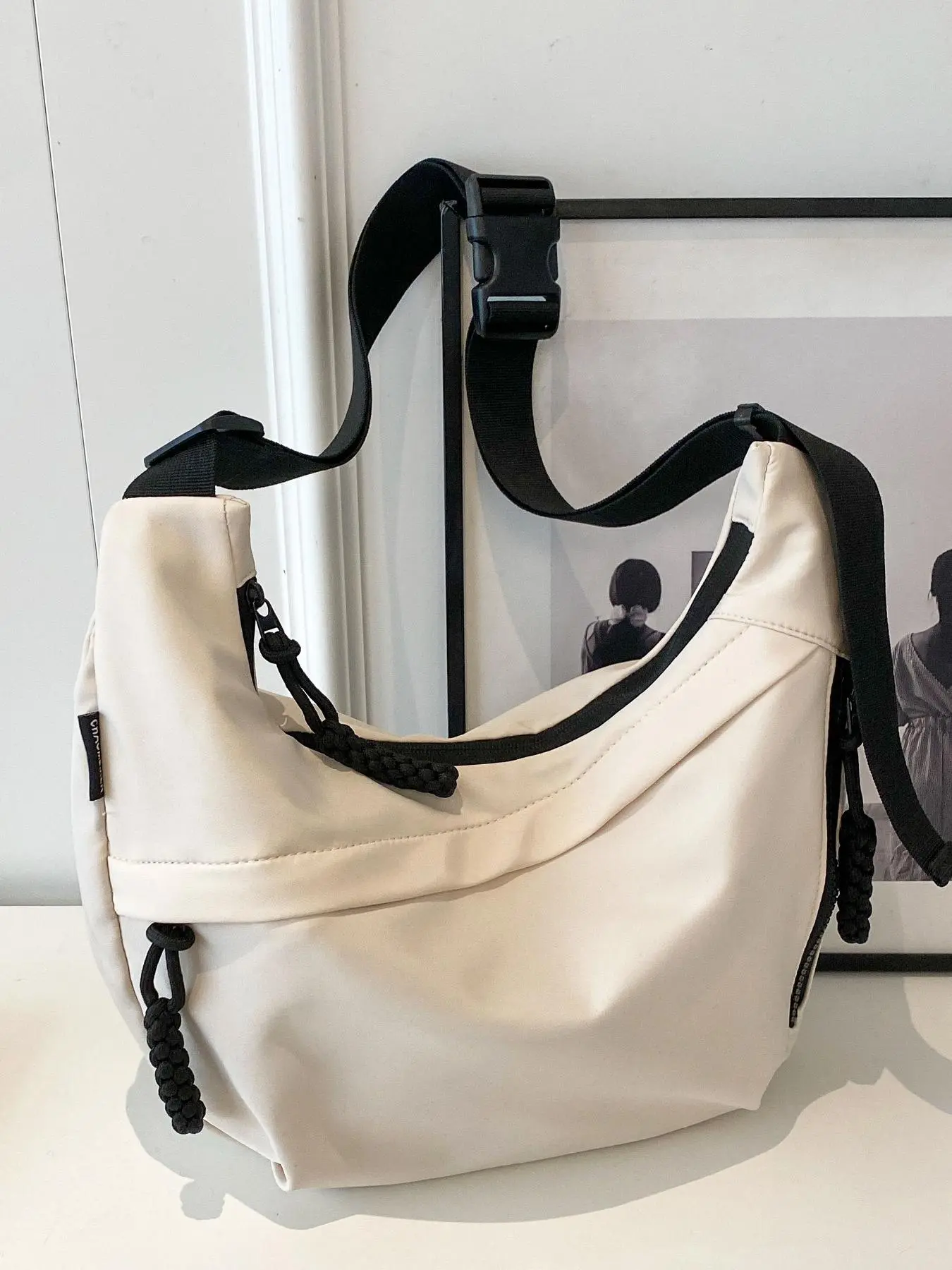 Women's Solid Color Drawstring Design Crossbody Bag, Fashionable Large Capacity Shoulder Bag for Daily Used, Casual Trendy Versatile High-quality Daily Commuting Bag, Purse