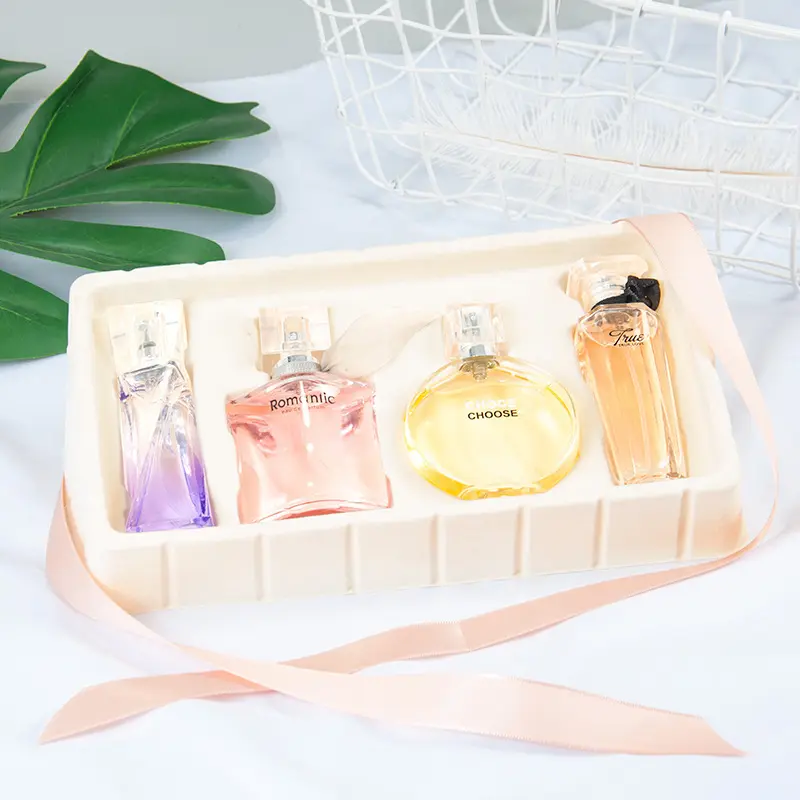 Set Quà Tặng 4 Chai Nước Hoa Nữ Nhẹ Nhàng Quyến Rũ 0