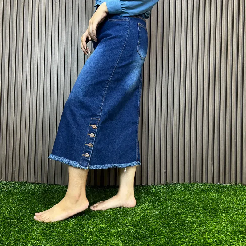 ROK JEANS KANCING BAWAH RAWIS  BAHAN STRECH