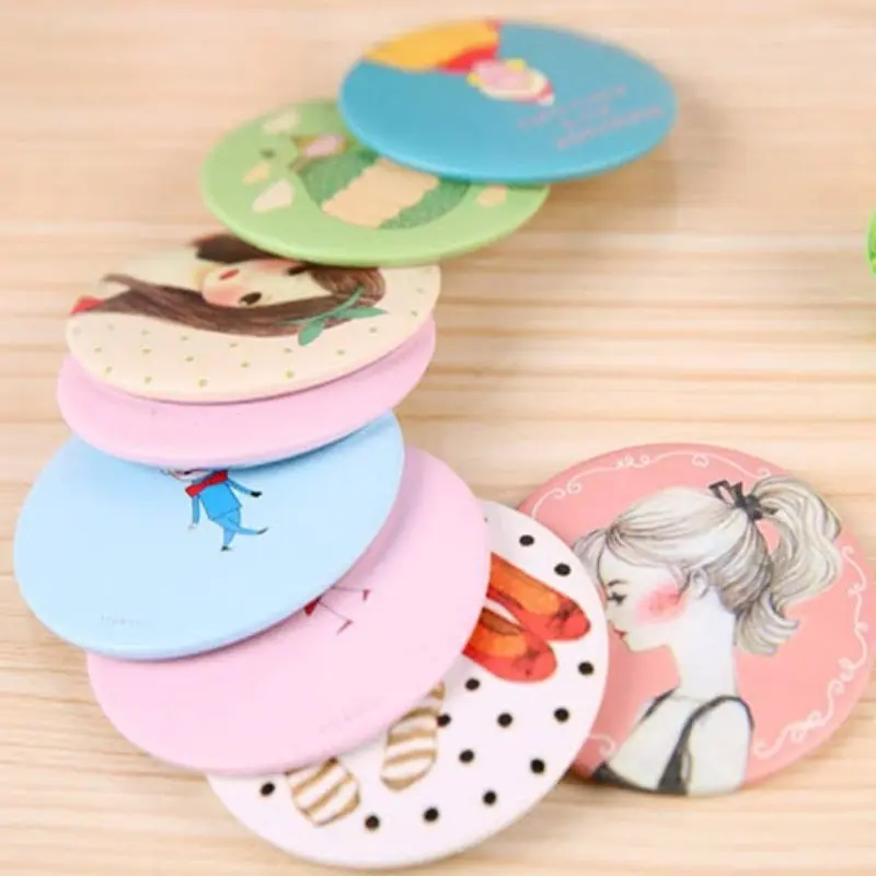 Cermin Bulat Karakter Make Up Mini Sovenir Travelling Motif  - Cosmetic, Wanita 3