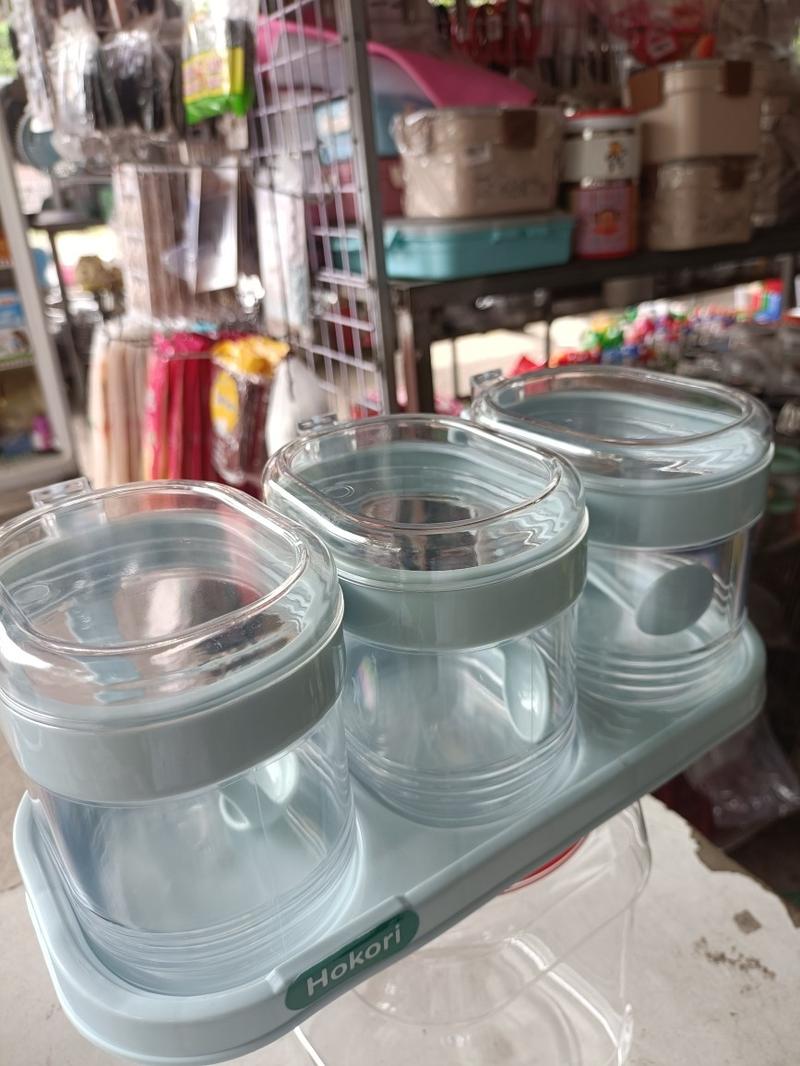 Product Introduction of Bộ gia vị hokori cao cấp gồm 3 hộp, có tay cầm, có 3 màu: xanh, trắng, hồng, nắp đậy kín hàng chính hãng Việt Nhật 1