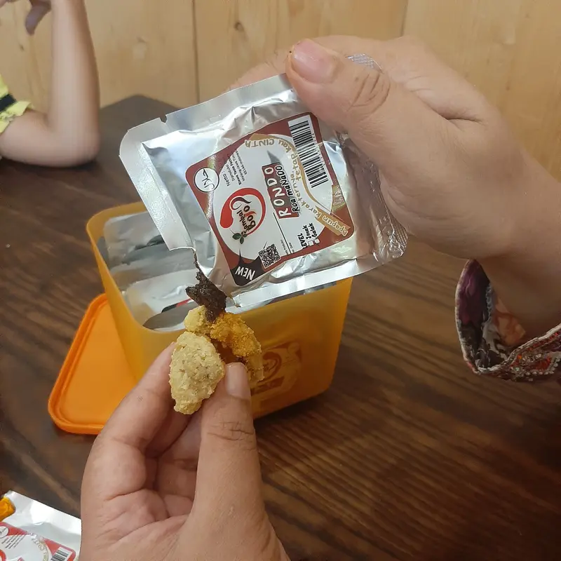 SamBhojo Sambal Sachet Paket 2pc Sambal Baby Cumi, Sambal Teri, Sambal Paru, Sambal Bawang, Sambal Terasi, dll Kemasan Sachet 20gr 6