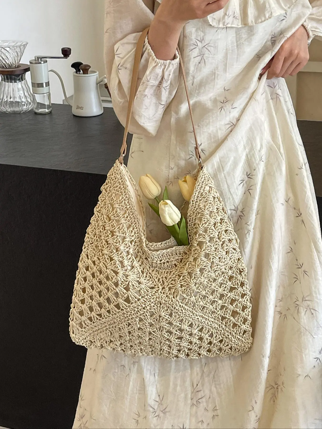 Women's Solid Color Straw Tote Bag, Fashionable Hollow Out Crochet Shoulder Bag for Daily Used, Casual Trendy Versatile High-quality Daily Commuting Bag
