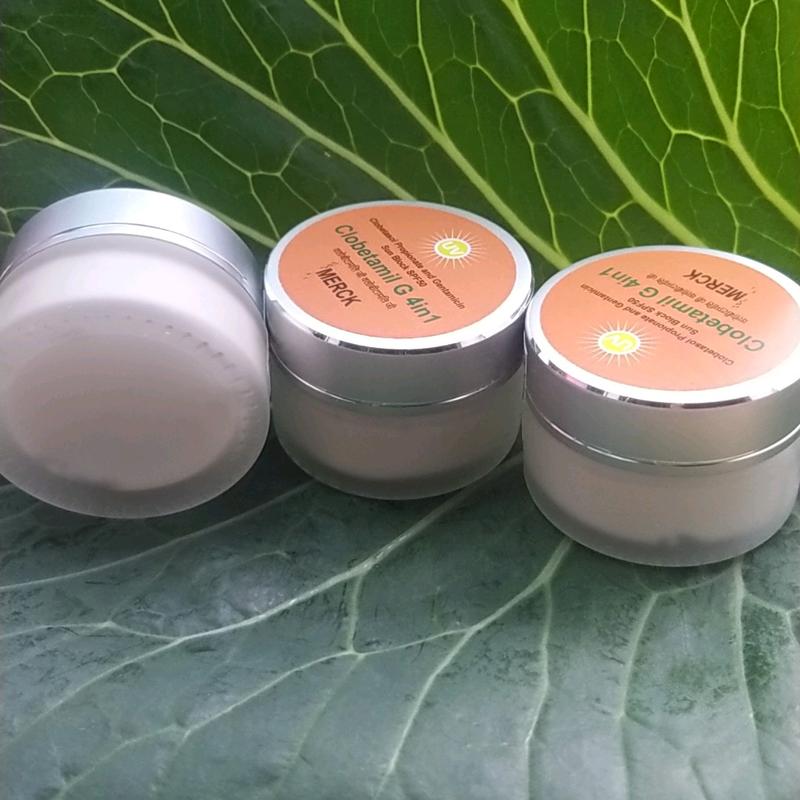 1 hũ kem chống nắng ban ngày trong bộ kem hủy nám Thái Lan loại ngọc trai