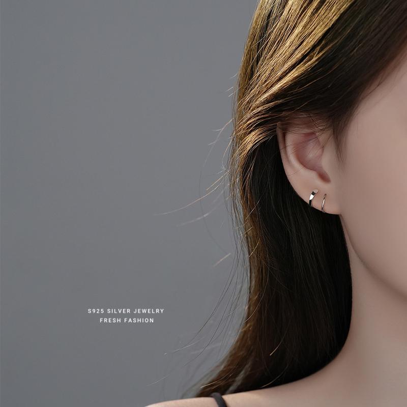 Product Introduction of S925 Sterling Silver Swirl Earrings Polished Earrings Stylish Women's Hook Earrings Perfect for Vacation Parties and Commuting Dangle Earrings for Chic Ear Decoration 2