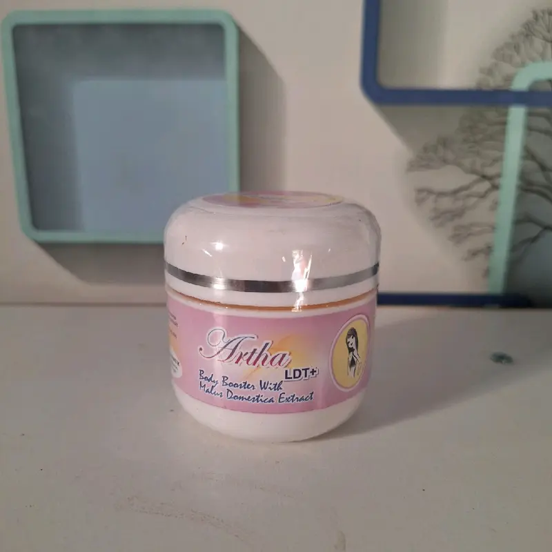 Lightening body booster buy 2 get 1 Artha Ldt Pemutihan Lotion Hand 1