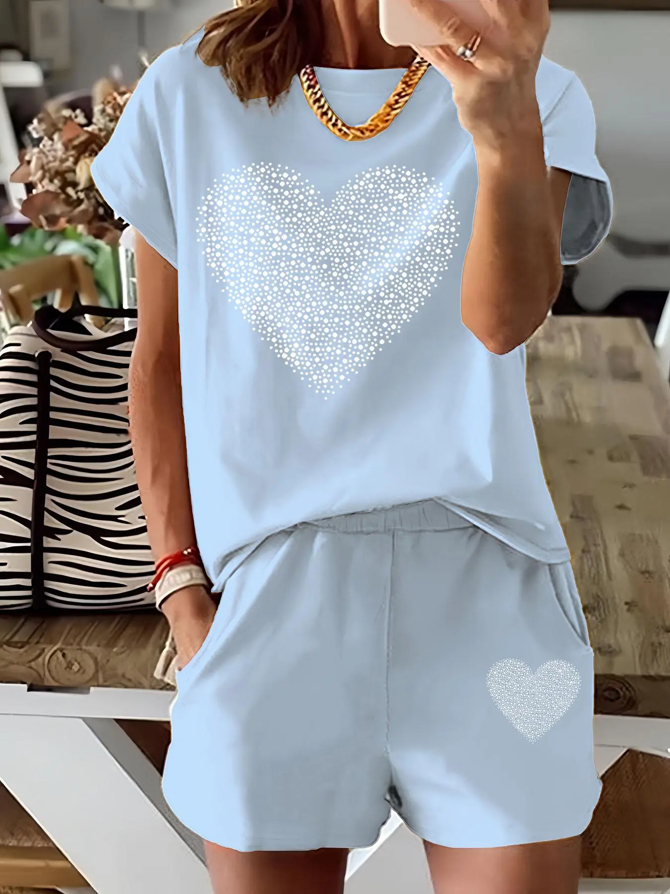 Two-Piece Set Women's Heart Print Tee & Shorts, Casual Short Sleeve T-shirt & Shorts for Daily Wear, Ladies Summer Clothes