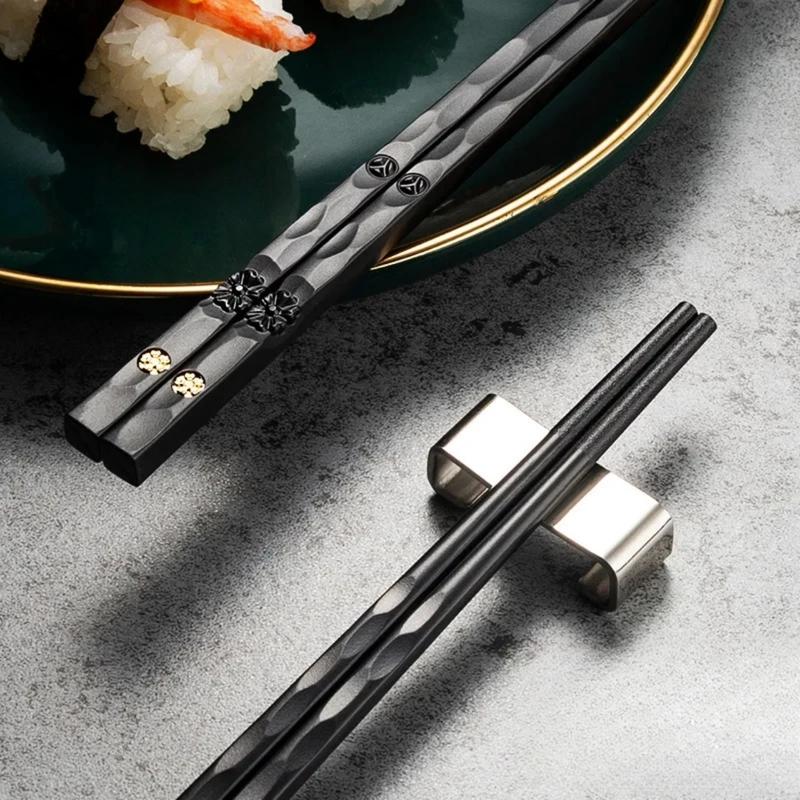 1/5Pairs High Quality Japanese Non-Slip Chopsticks Korean Home Hotel Restaurant Portable Healthy Food Stick For Sushi Chopsticks 3