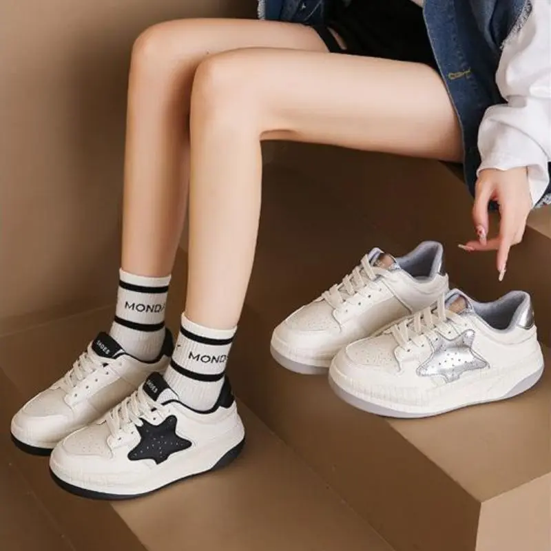 Sepatu Wanita Logo Bintang Sneakers 27767 - Casual Shoes 1