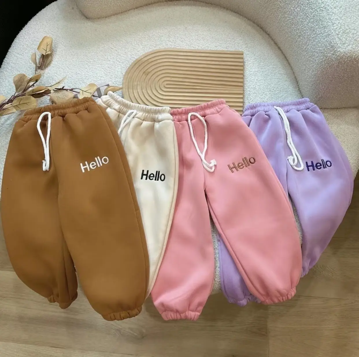 XẢ KHO TẾT [10-25kg] Quần nỉ cho bé trai bé gái thêu Hello