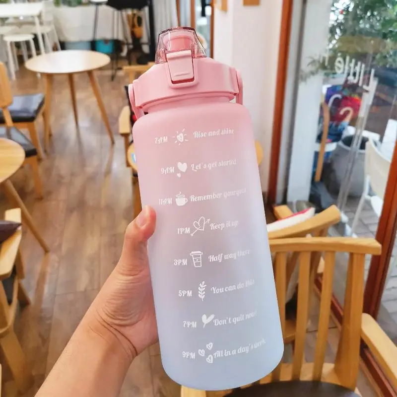 Bình Nước 2 Lít Dễ Thương Có Ống Hút Đàn hồi Tặng Kèm Sticker binhdung nuoc 5