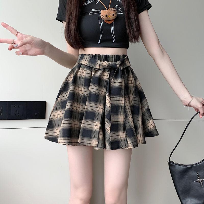 Product Introduction of Irregular Retro Plaid Skirt for Women, Summer Versatile Slimming Anti-Exposure American Style Hot Girl A-Line Pleated Short Skirt 5