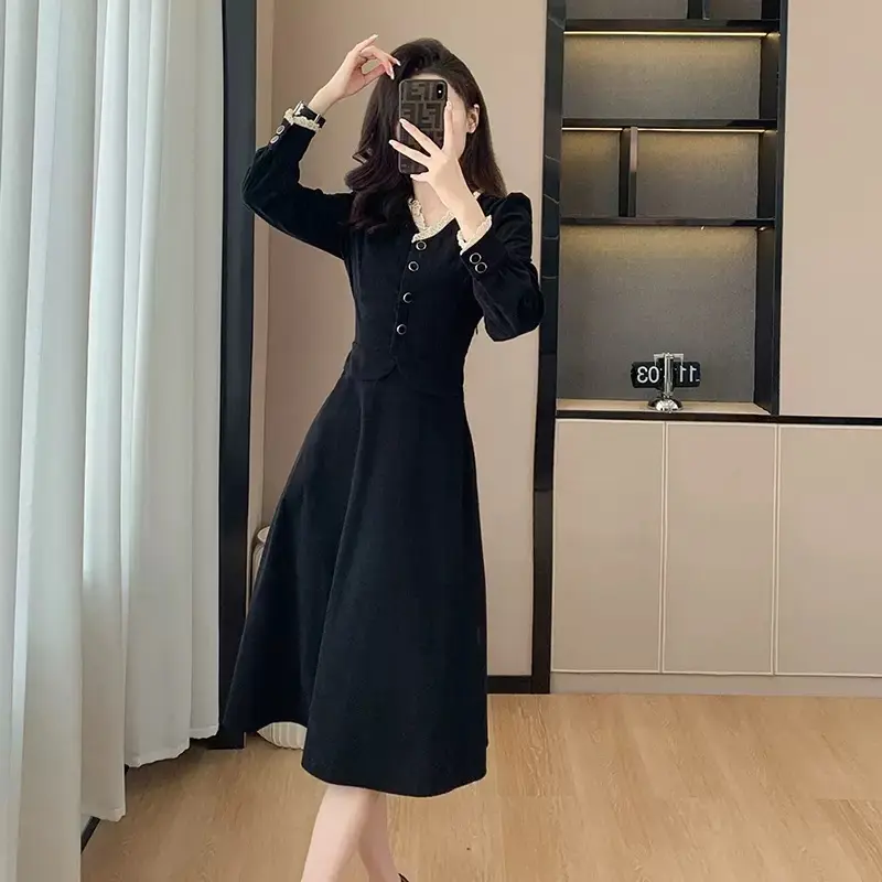 Váy nhung khoá dọc cho bé ti 2