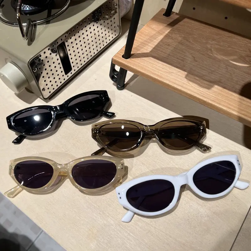 Jennie2025 New GM Retro Cat Eye Sunglasses for Women Small Face High-end Small Frame European and American Street Style Sunglasses