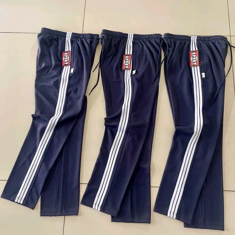 Quần thể dục 2 sọc, 3 sọc Poly giãn 4 chiều học sinh cấp 2, cấp 3. Quần thể thao xanh đen nam nữ 40-80kg 6