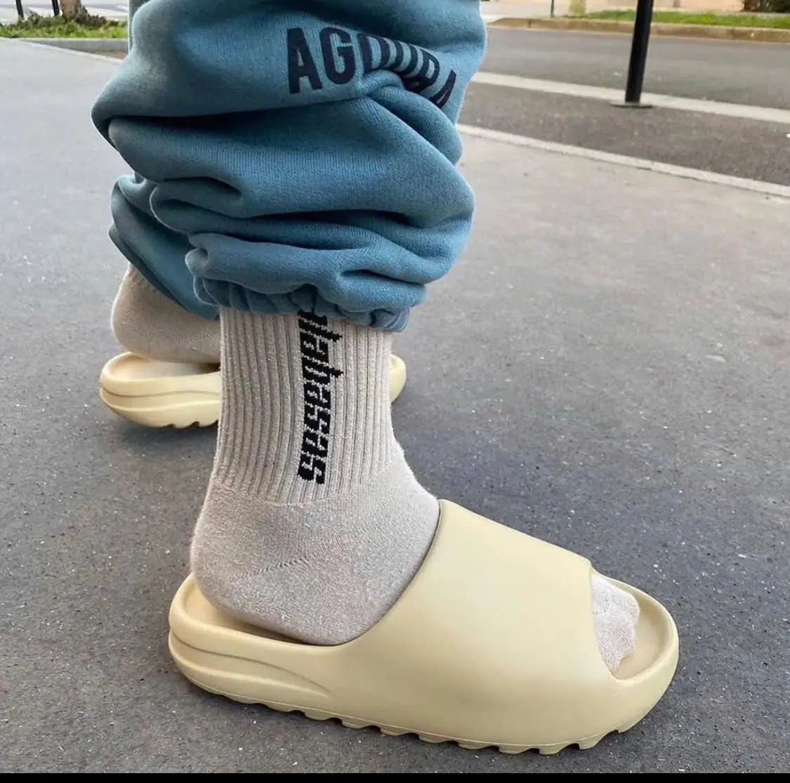 Dép Quai Ngang Unisex CH6 Đế Độn Êm Chân Chống Trơn Trượt