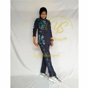 Setelan Senam Motif Batik Navy Olahraga Wanita Muslim Celana Baju Atasan Panjang