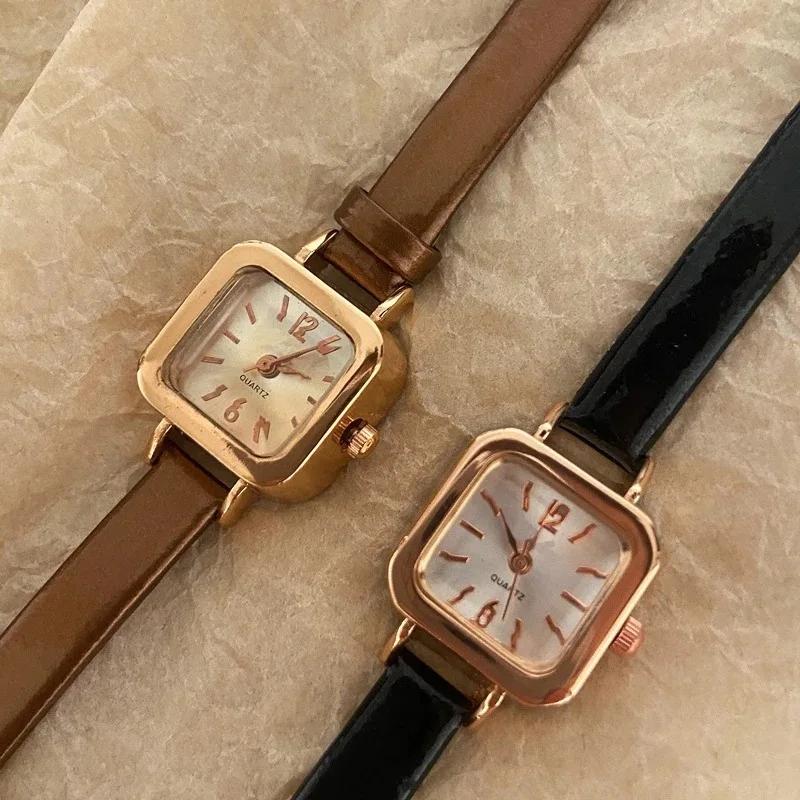 Product Introduction of Simple Classic Women's Small Square Watch - Retro Elegant Women's Quartz Watch Leather Strap 1