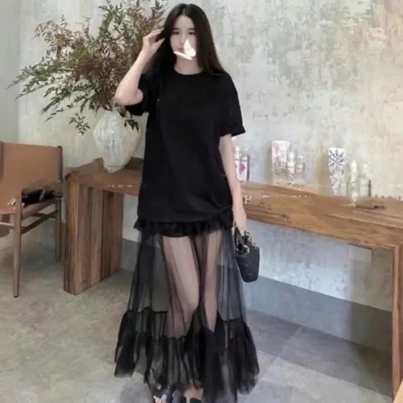 Sét Áo Thiết Kế Áo Phông In Chữ Phối Mix Chân Váy Maxi Ren Viền Bèo Có Quần Bảo Hộ Phong Cách Sang Chảnh Dành Cho Nữ