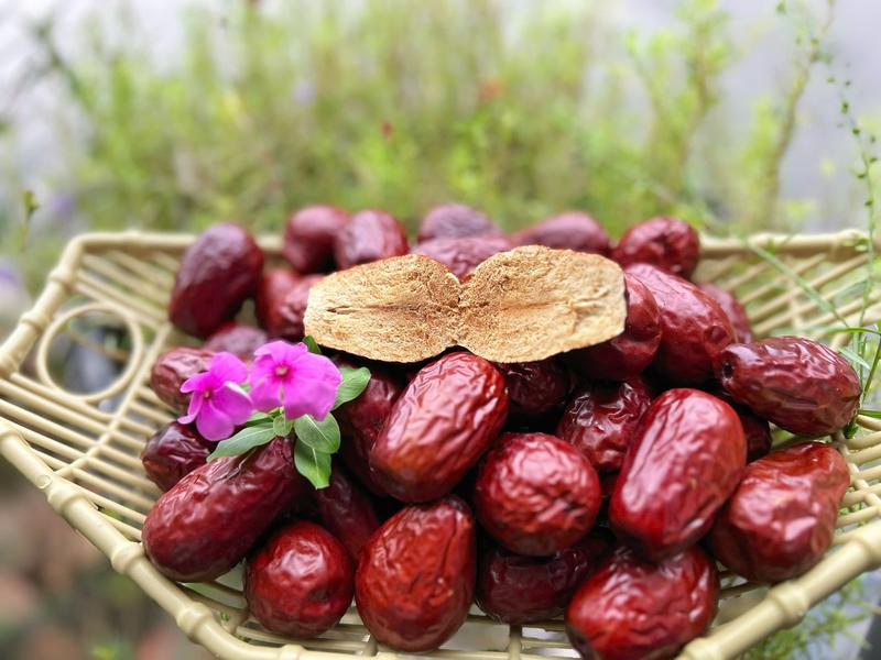 Táo Hảo Hảo size 50-60 quả/kg,Tuấn táo Hoà Điền Tân Cương , ngon , ngọt , dẻo , vị chua nhẹ hàng vụ mới thu hoạch năm 2024
