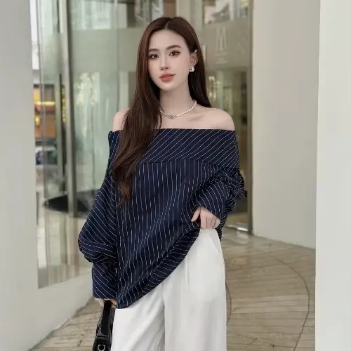 Áo sơ mi kẻ nữ trễ vai cổ bèo dài tay - đơn giản nhẹ nhàng . 0