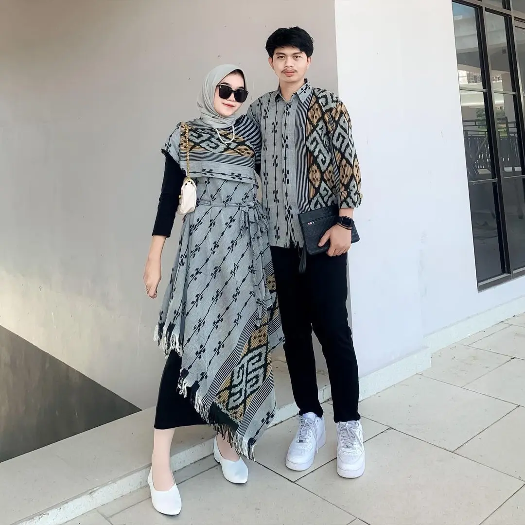 (READY STOCK) SET BAJU COUPLE SET BAJU KONDANGAN DRESS VESYA TENUN GREY Kombinasi Motif Sarimbit  Pasangan  Keluarga  Seragam  Panjang  Polos Pendek Wanita Katun Hitam Batik