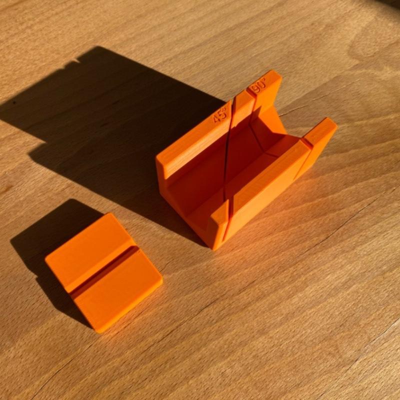 Product Introduction of New Portable 90°/ 45° Miter Saw Guides Practical 90°/ 45° 90°/ 45° Mitre Box 3D Printing Wood Oblique Angle Cutting Tools Hand Tool 11