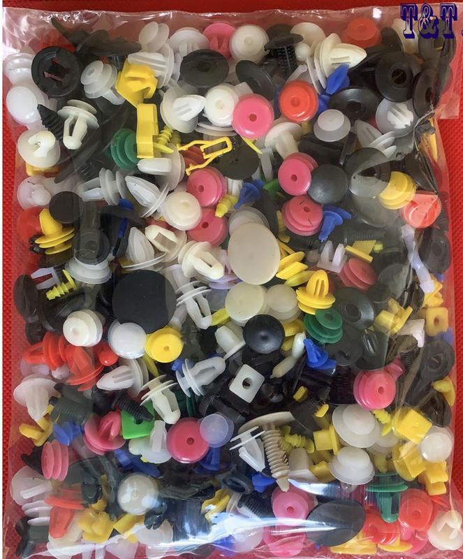 Chốt nút nhựa ô tô 500 cái thập cẩm. Phụ Tùng kim loại bảo hành của nhà cung cấp