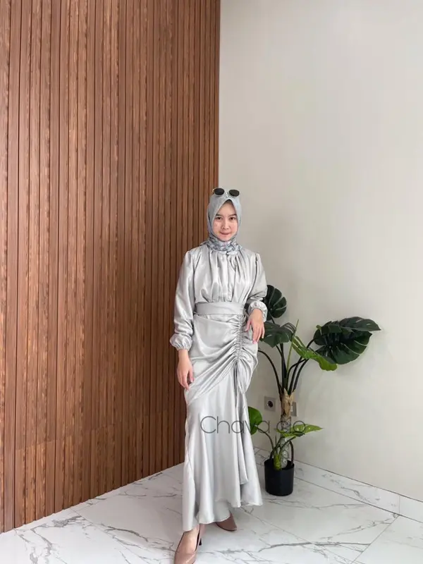 Vannya Dress Satin Silk Premium Bridesmaid Viral Long Dress Serut Pesta Kondangan Karet Muslim Wanita Gamis Maxi Panjang Armani Gaun Biru Navy Formal Velvet Putih Menyusui Coklat Hitam 2