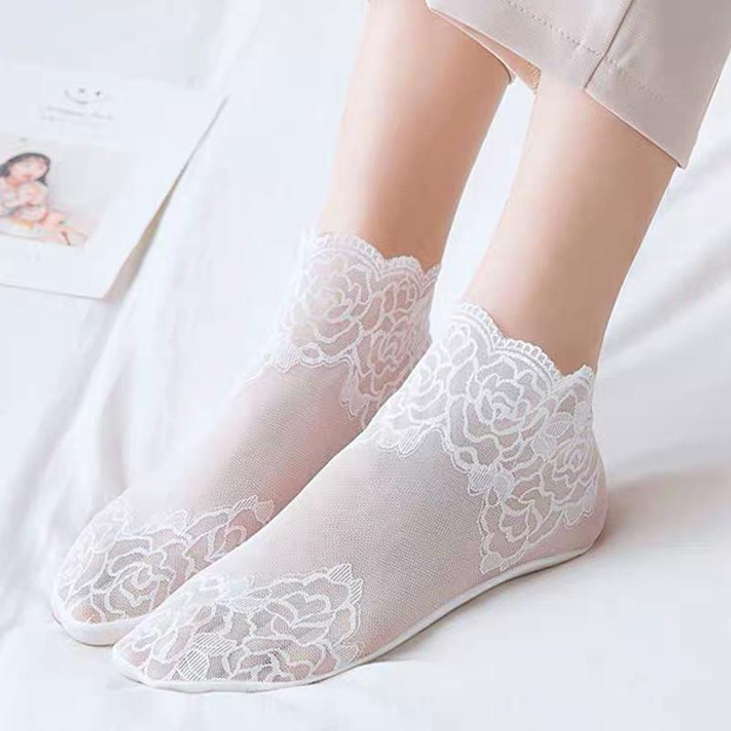 Product Introduction of Fabric Bottom Lace Flower Socks Lightweight Seamless Hidden Short Ankle Socks Women's Socks 17