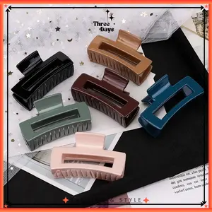 TD - JEPITAN RAMBUT SALON GLOSSY 8.5CM MODEL KOTAK KOREAN / JEDAI SALON GLOSSY FASHION KOREA