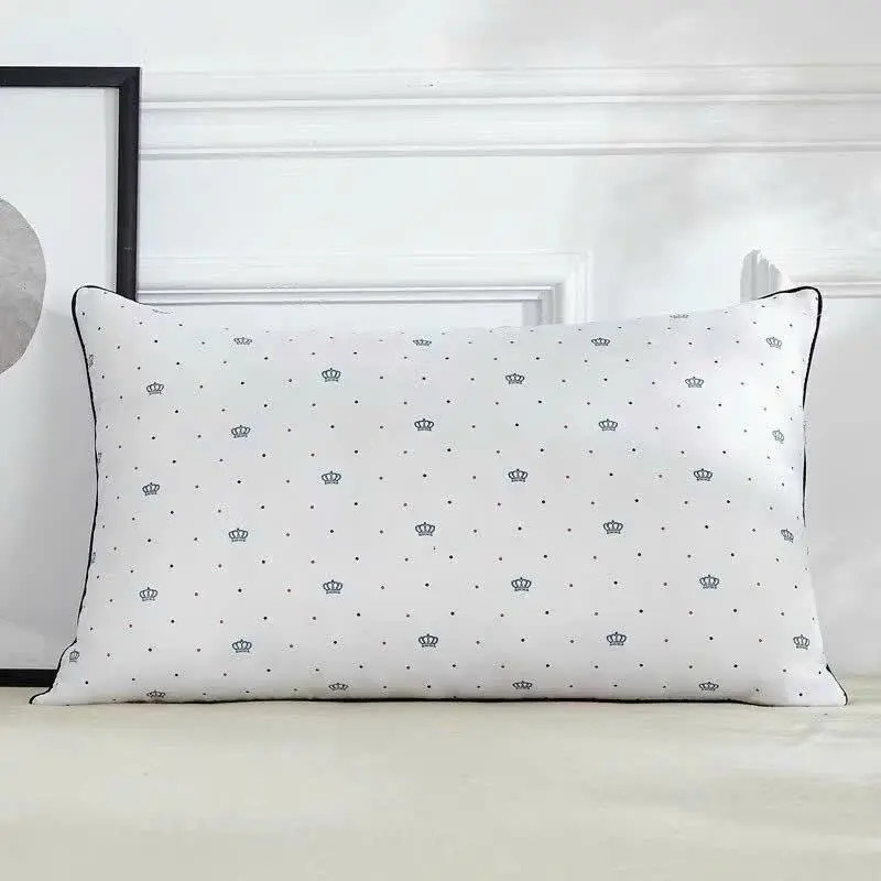 COMBO 2 Ruột gối bông gòn Xuantien BEDDING họa tiết vương miện kích thước 45x65cm 6