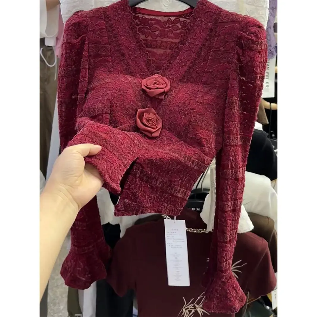 Áo Sơ Mi Ren Jacquard Hoa Ba Chiều Phong Cách Pháp, Áo Nữ Cổ Chữ V, Tay Kèn Cổ Điển Mùa Thu 2025, OOTD