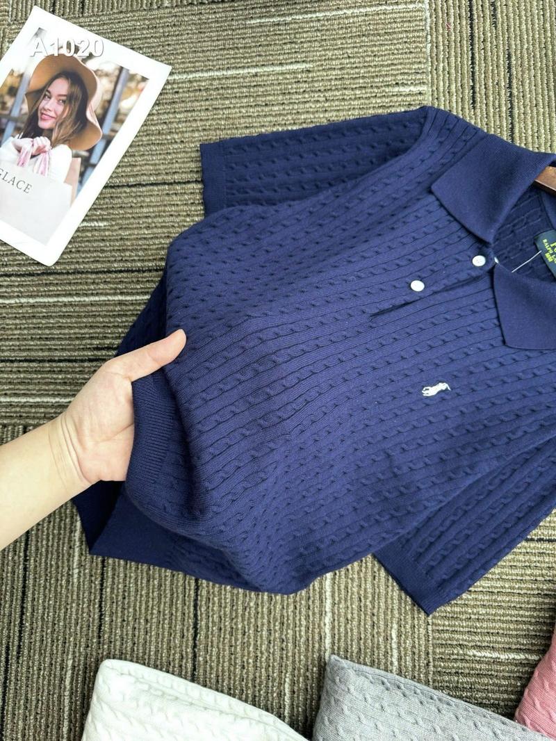 Product Introduction of SIÊU HOT LEN THÊU SIÊU ĐẸP XỊN XÒ.  Len thừng cổ polo thêu ngực, chất len thỏ angora cao cấp mềm êm như da em bé, form dáng xinh ,trẻ. A1020  Sz SML 12