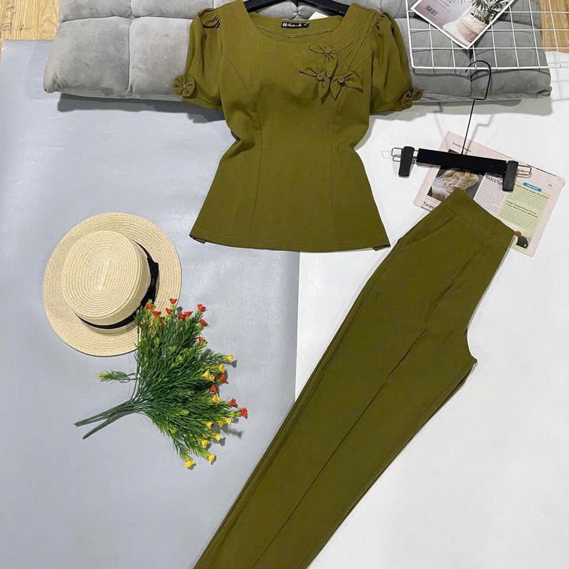 Đồ Bộ Trung Niên vải Thun carolan co giãn nhiều thoải mái kết Bông Em mới về ạ Nữ Women Top 4