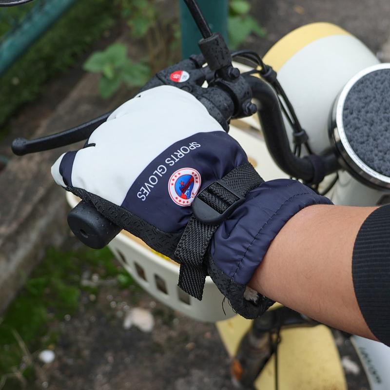 Product Introduction of Winter Skiing Warm Gloves Thickened Adding Velvet Men Women Outdoors Riding Anti Cold Warm Waterproof Material Gloves 23