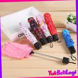 COD (YBL) BUNDLING ISI 1PCS 2PCS 3PCS 4PCS Payung Lipat Travell Motif Random Payung Gagang Portabel Anti Air Variasi Acak Payung Lipat Motif Folding Umbrella (BELI LOKAL)